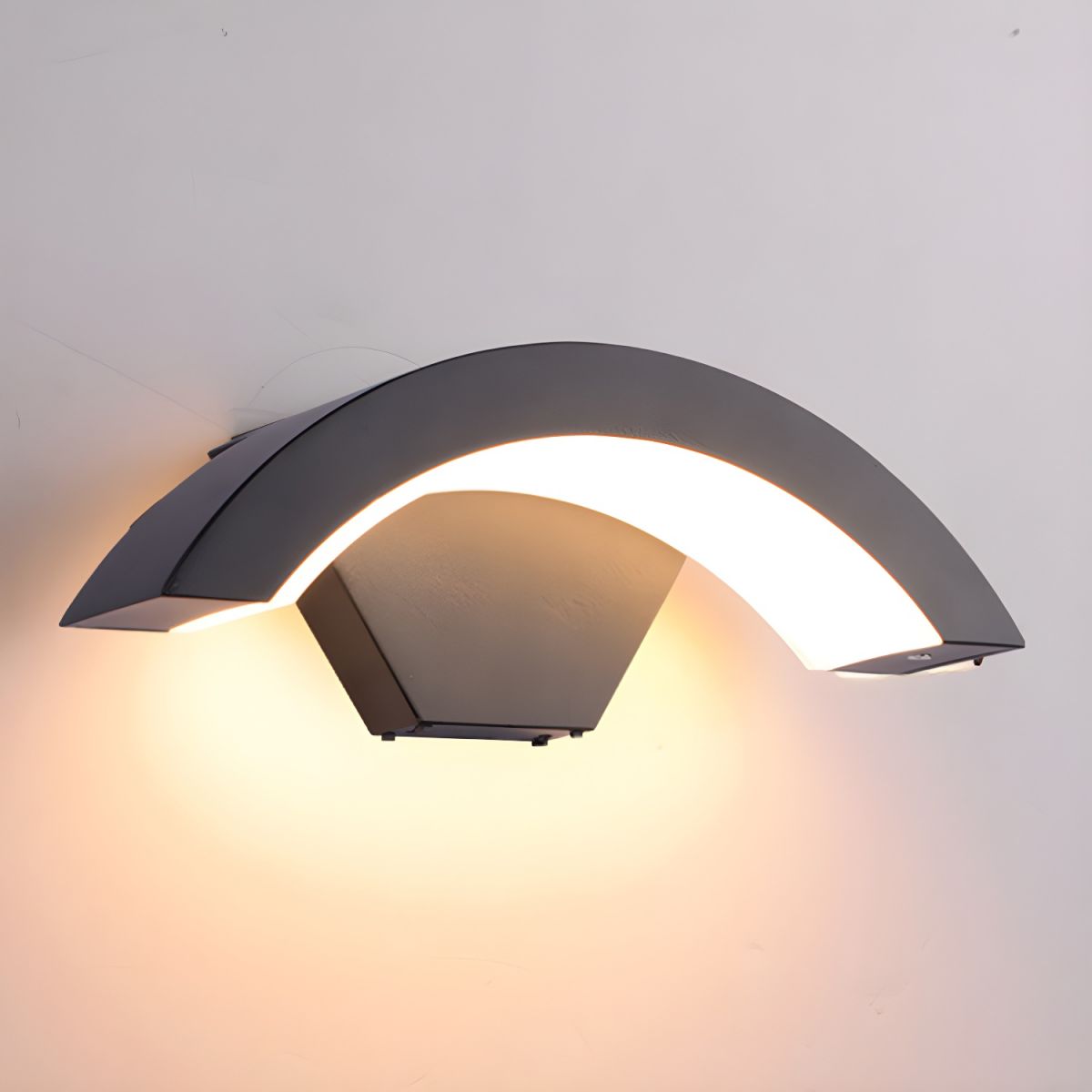Curved Outdoor Wall Light for Exterior Walls | LED