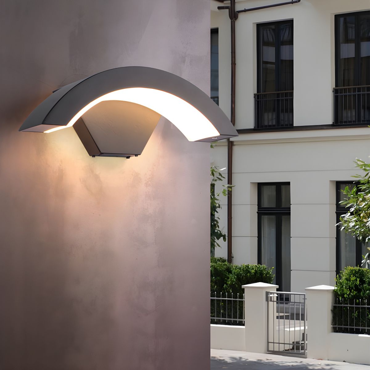 Curved Outdoor Wall Light for Exterior Walls | LED