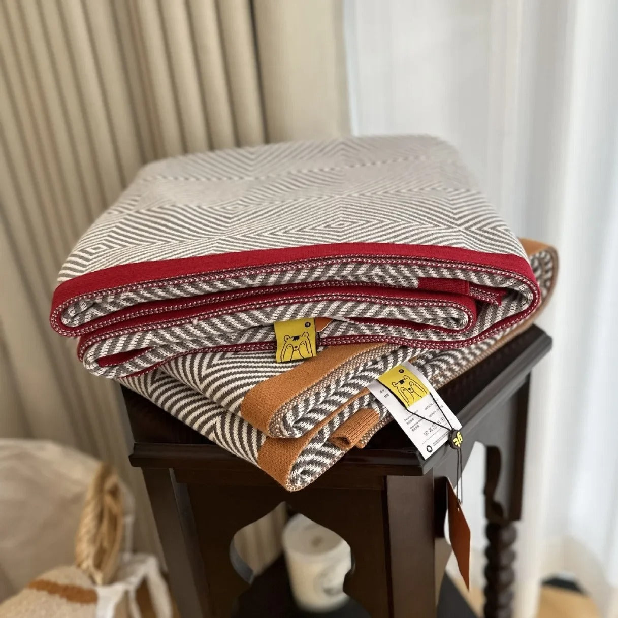 Geometric Pattern Blanket for Sofa and Bed | Modern Throw