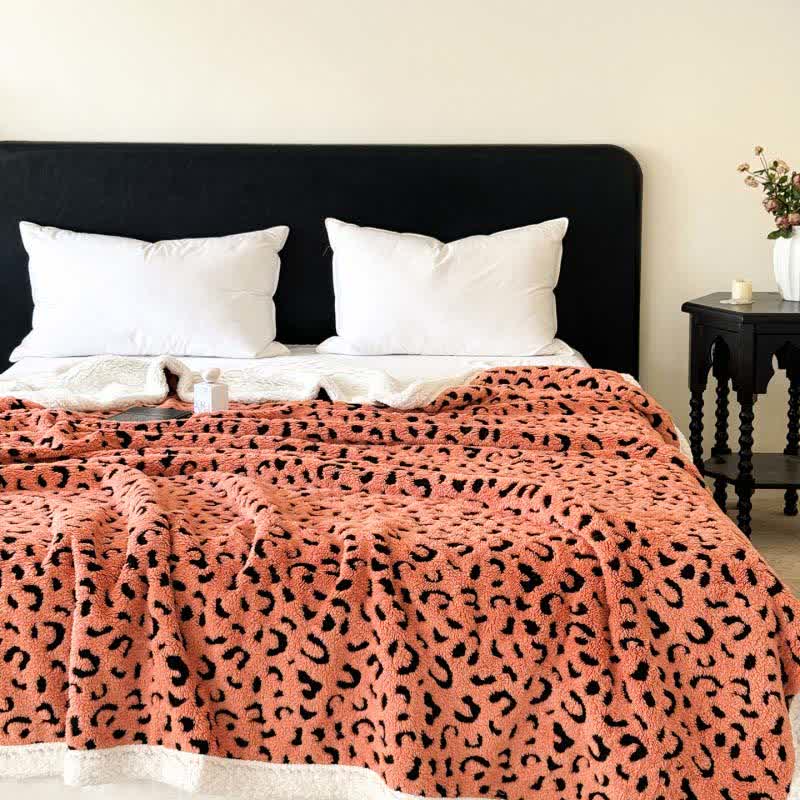 Weighted Blanket Leopard Fleece Bed | Large
