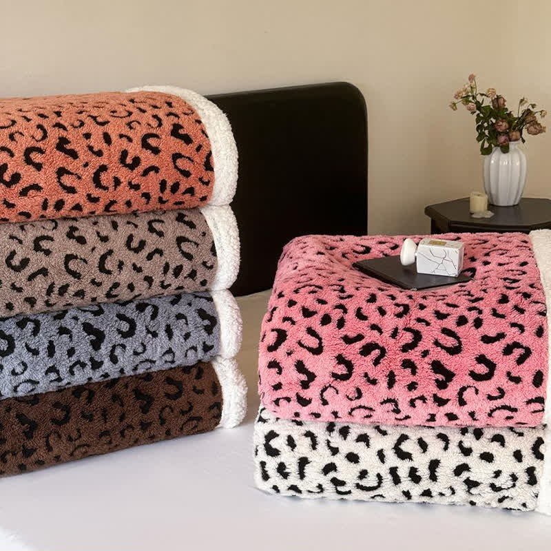 Weighted Blanket Leopard Fleece Bed | Large
