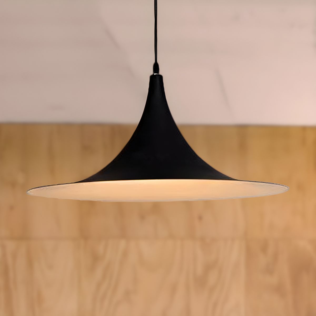 Trumpet Flare Hanging Pendant Light | Modern
